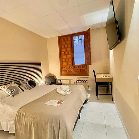 Jubilus Rooms Толедо Экстерьер фото