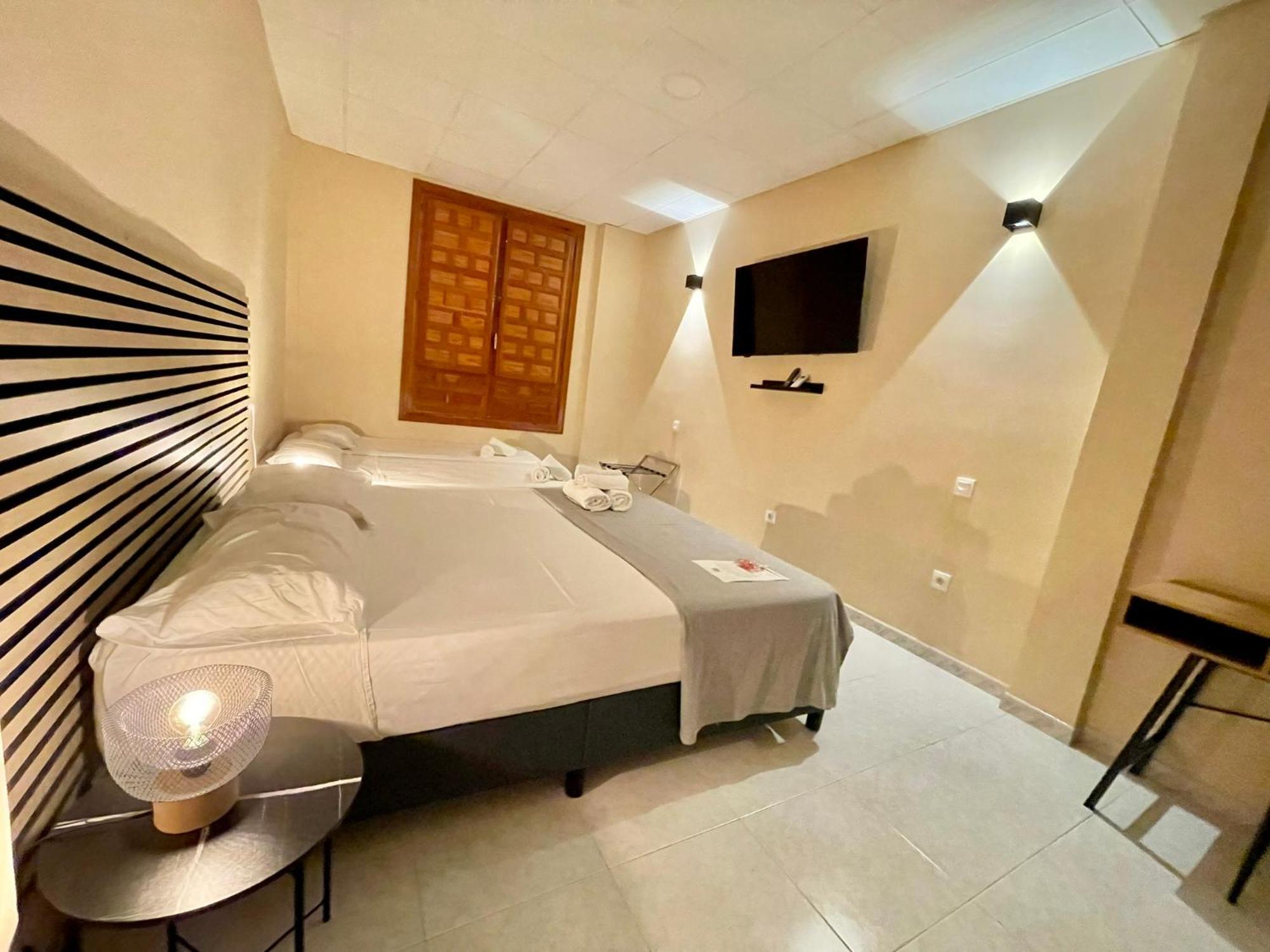 Jubilus Rooms Толедо Экстерьер фото