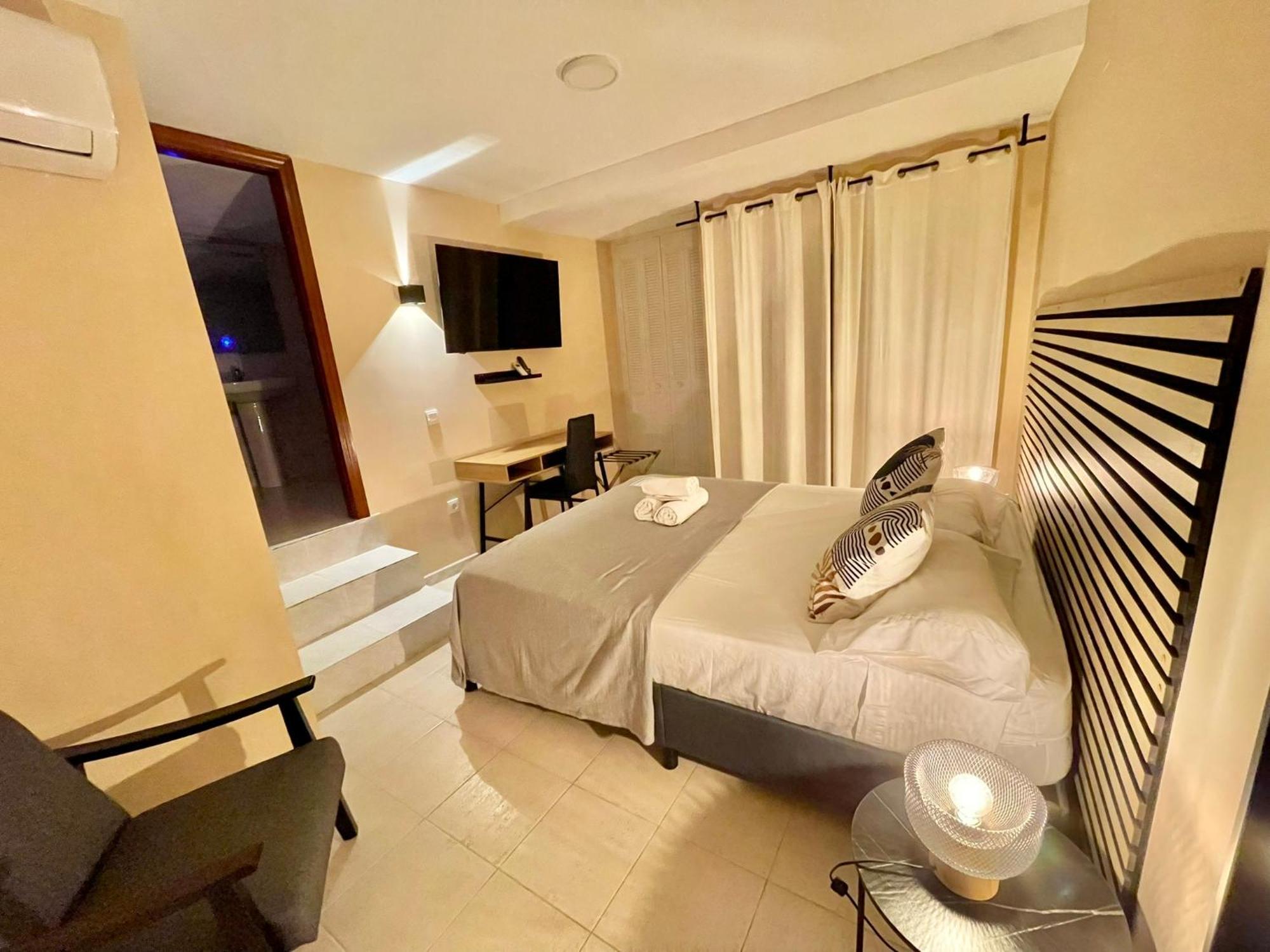 Jubilus Rooms Толедо Экстерьер фото